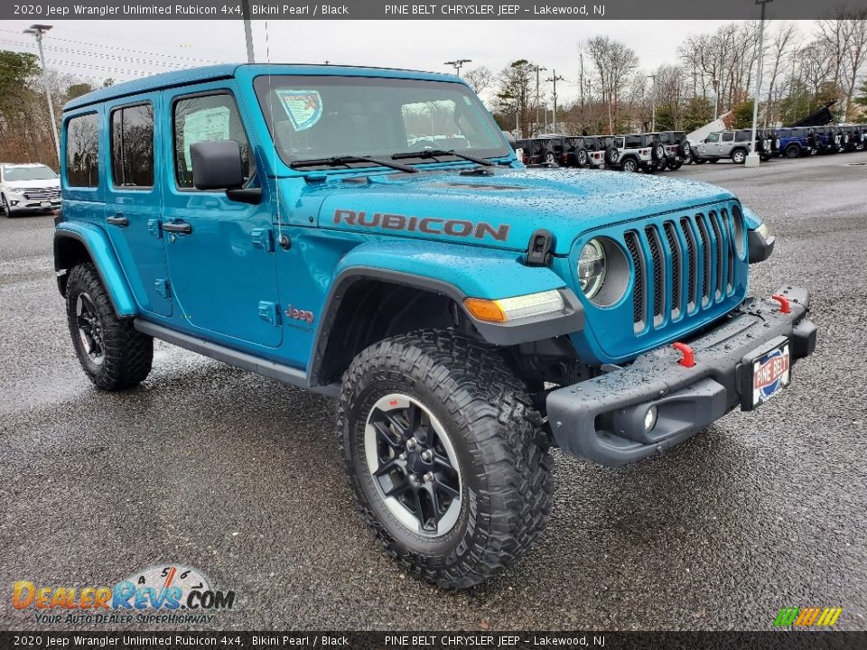 Front 3/4 View of 2020 Jeep Wrangler Unlimited Rubicon 4x4 Photo #1
