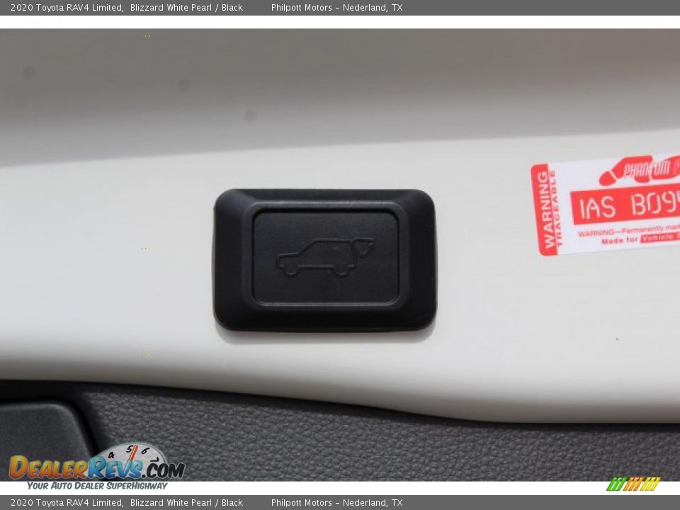 2020 Toyota RAV4 Limited Blizzard White Pearl / Black Photo #25