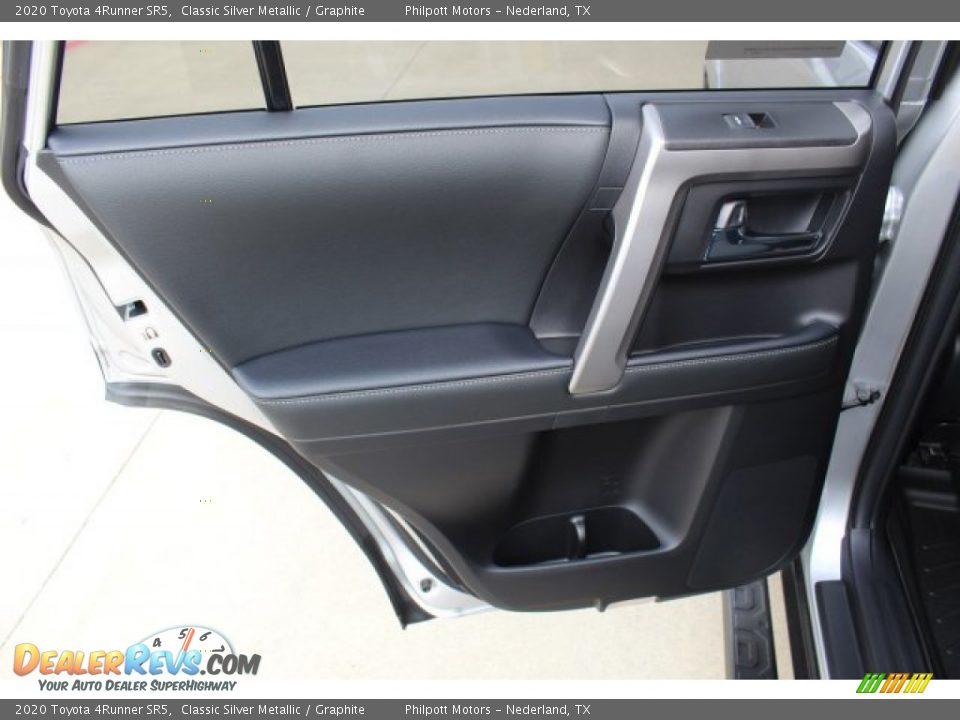 2020 Toyota 4Runner SR5 Classic Silver Metallic / Graphite Photo #19