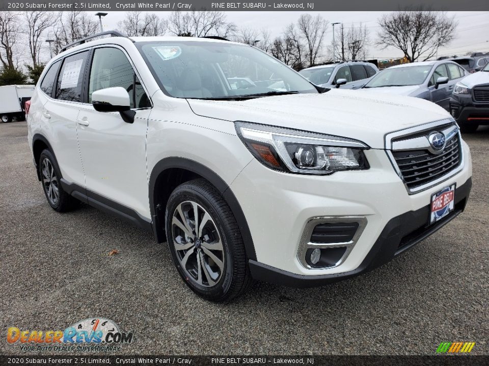 Front 3/4 View of 2020 Subaru Forester 2.5i Limited Photo #1