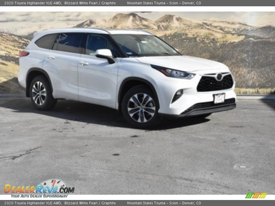 2020 Toyota Highlander XLE AWD Blizzard White Pearl / Graphite Photo #1