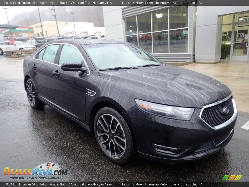 Front 3/4 View of 2019 Ford Taurus SHO AWD Photo #8