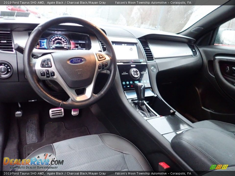 Front Seat of 2019 Ford Taurus SHO AWD Photo #17