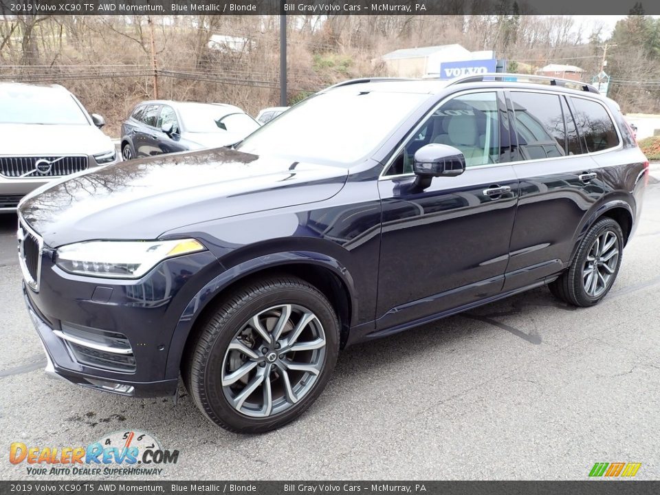 2019 Volvo XC90 T5 AWD Momentum Blue Metallic / Blonde Photo #8