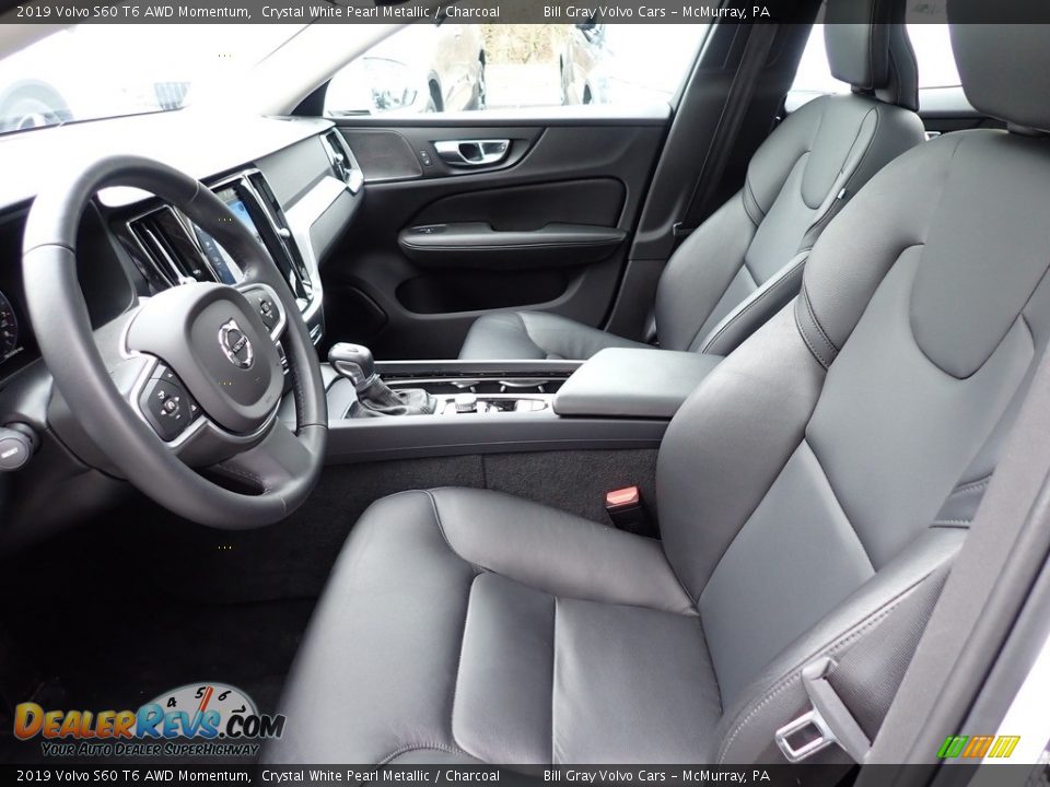 Front Seat of 2019 Volvo S60 T6 AWD Momentum Photo #11