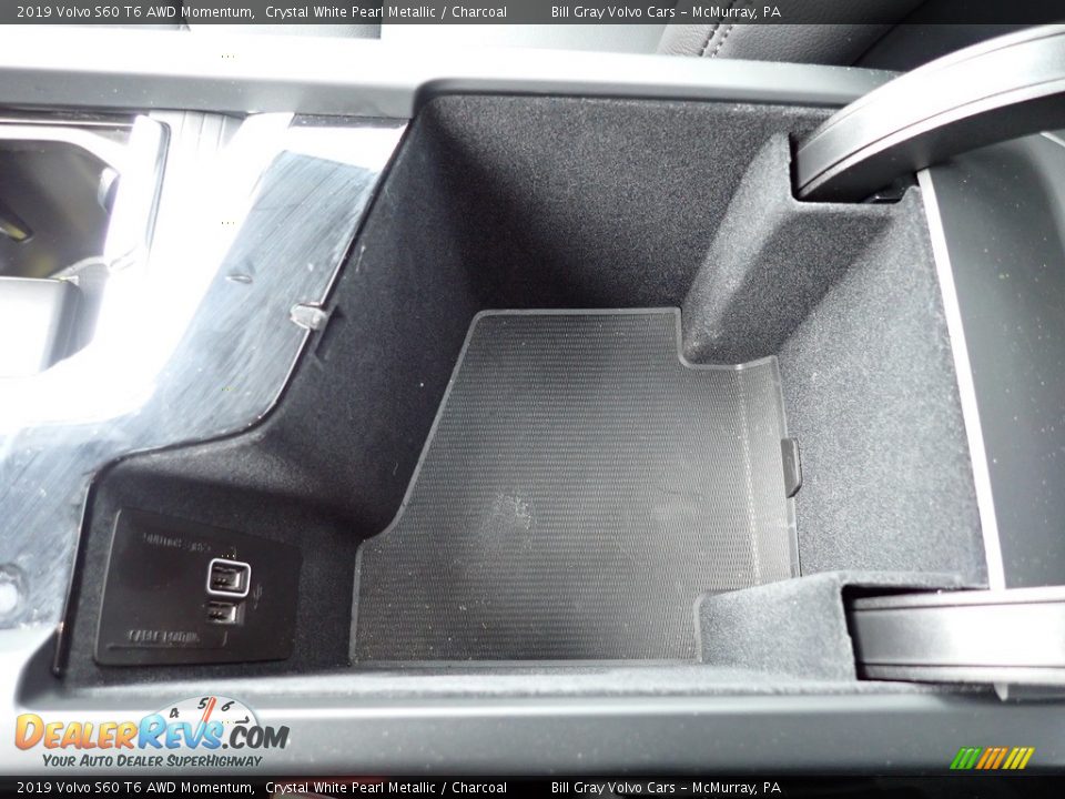 2019 Volvo S60 T6 AWD Momentum Crystal White Pearl Metallic / Charcoal Photo #21