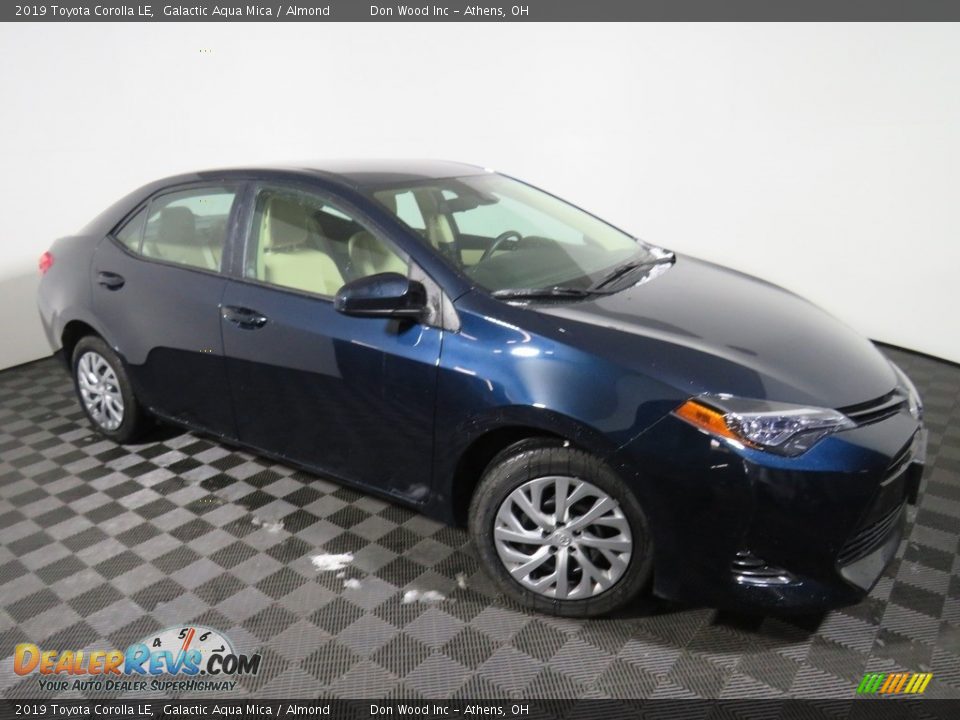 2019 Toyota Corolla LE Galactic Aqua Mica / Almond Photo #2