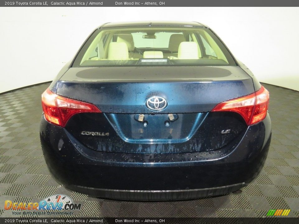 2019 Toyota Corolla LE Galactic Aqua Mica / Almond Photo #11