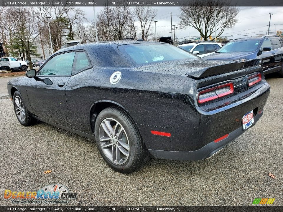 2019 Dodge Challenger SXT AWD Pitch Black / Black Photo #4