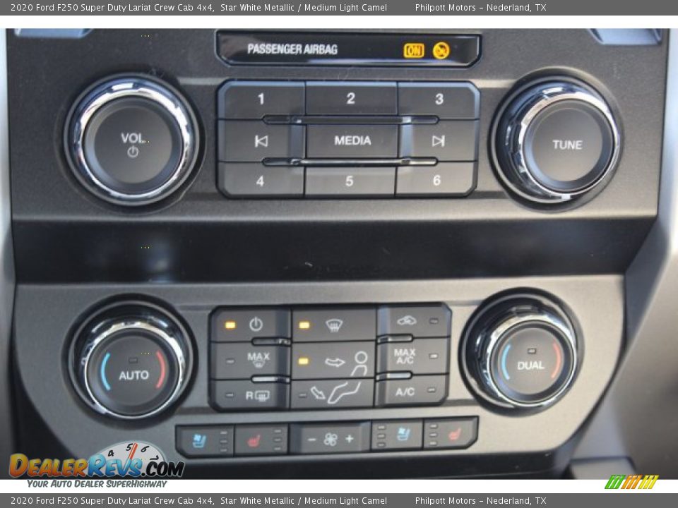 2020 Ford F250 Super Duty Lariat Crew Cab 4x4 Star White Metallic / Medium Light Camel Photo #16