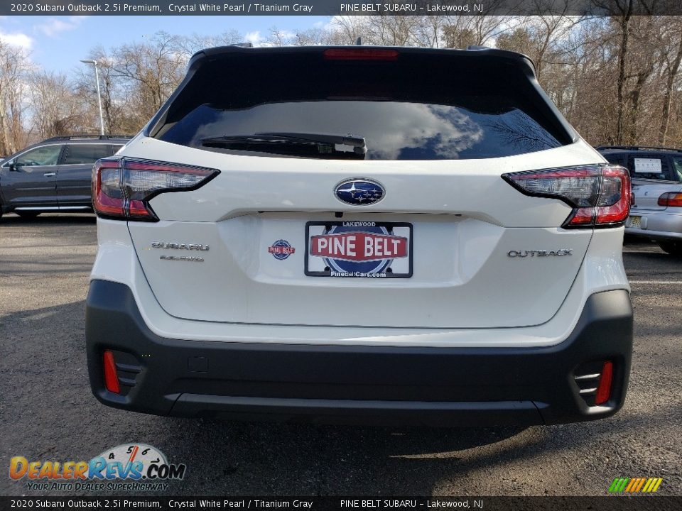 2020 Subaru Outback 2.5i Premium Crystal White Pearl / Titanium Gray Photo #5