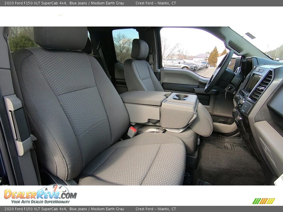 Front Seat of 2020 Ford F150 XLT SuperCab 4x4 Photo #23