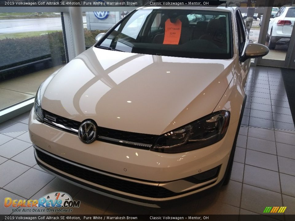 2019 Volkswagen Golf Alltrack SE 4Motion Pure White / Marrakesh Brown Photo #1