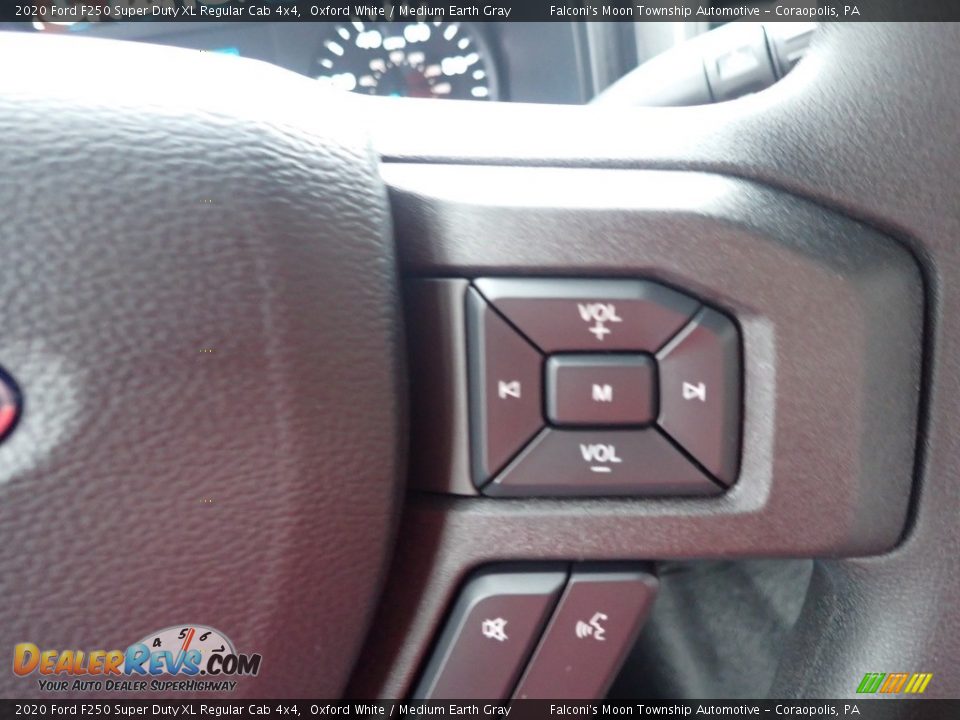 2020 Ford F250 Super Duty XL Regular Cab 4x4 Oxford White / Medium Earth Gray Photo #14