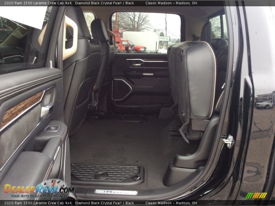 2020 Ram 1500 Laramie Crew Cab 4x4 Diamond Black Crystal Pearl / Black Photo #19