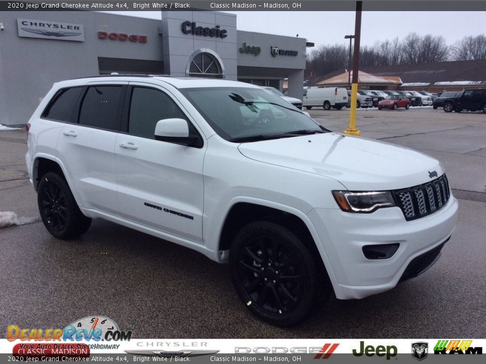 2020 Jeep Grand Cherokee Altitude 4x4 Bright White / Black Photo #1