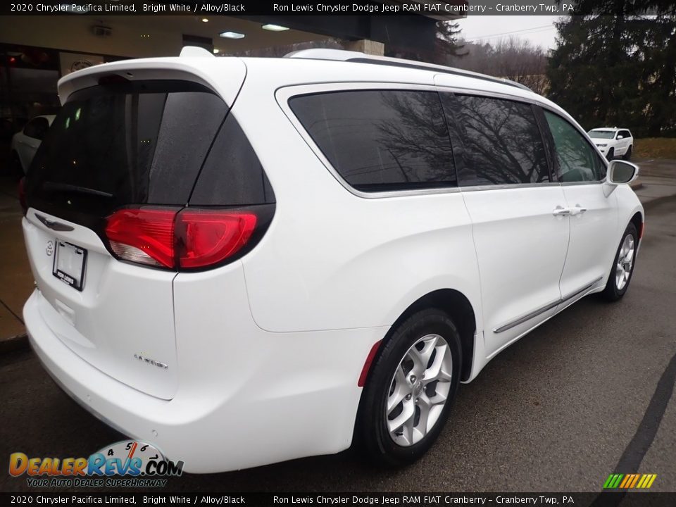 2020 Chrysler Pacifica Limited Bright White / Alloy/Black Photo #8