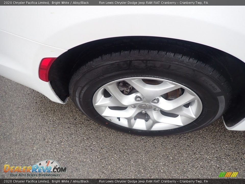 2020 Chrysler Pacifica Limited Bright White / Alloy/Black Photo #9