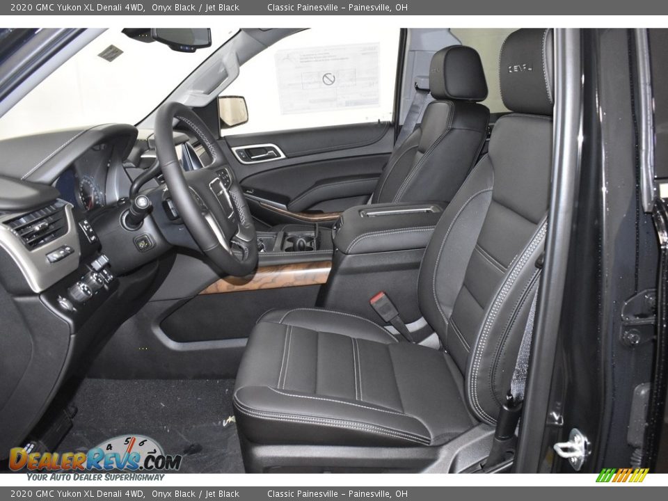 Front Seat of 2020 GMC Yukon XL Denali 4WD Photo #5