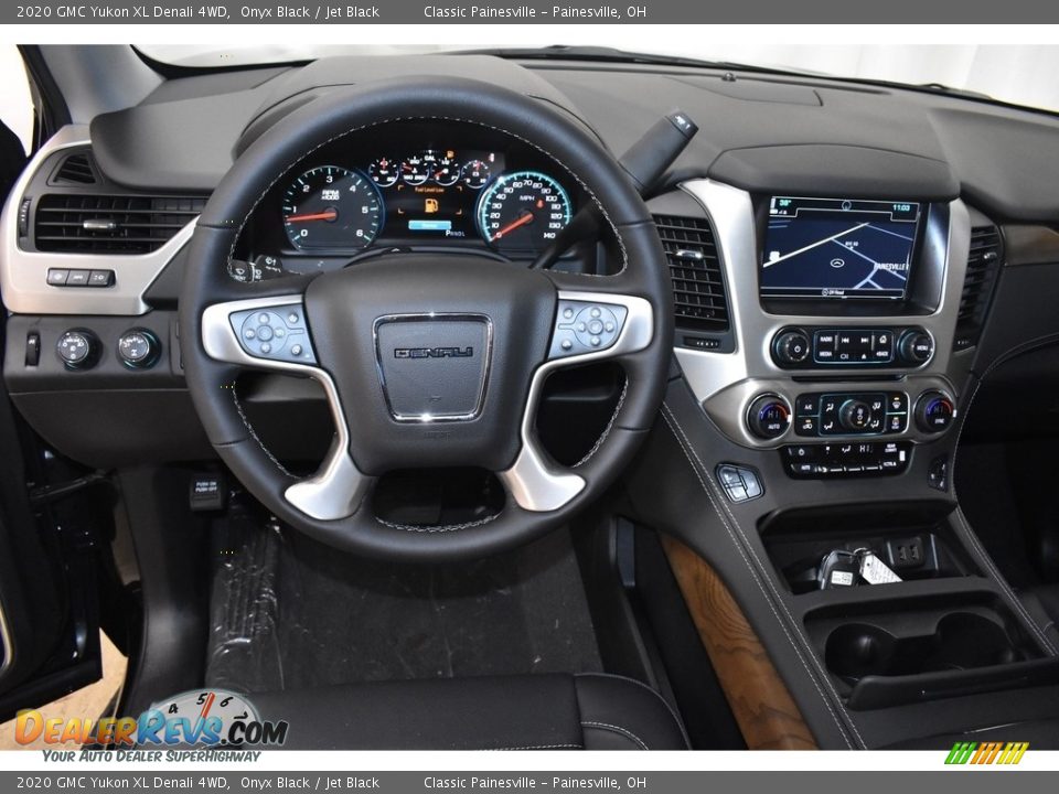 Dashboard of 2020 GMC Yukon XL Denali 4WD Photo #12