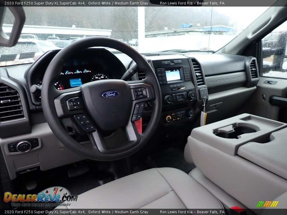 Medium Earth Gray Interior - 2020 Ford F250 Super Duty XL SuperCab 4x4 Photo #14