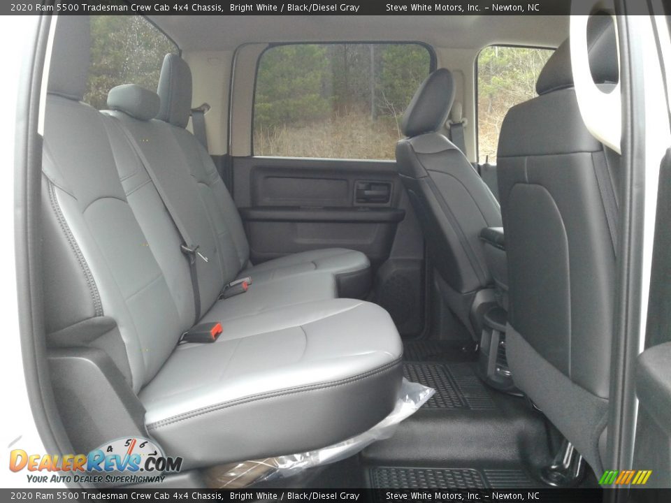 2020 Ram 5500 Tradesman Crew Cab 4x4 Chassis Bright White / Black/Diesel Gray Photo #14