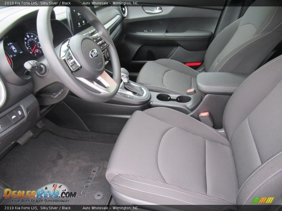 2019 Kia Forte LXS Silky Silver / Black Photo #11