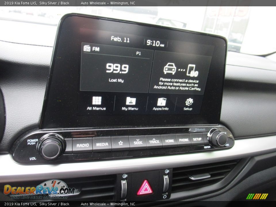 2019 Kia Forte LXS Silky Silver / Black Photo #17