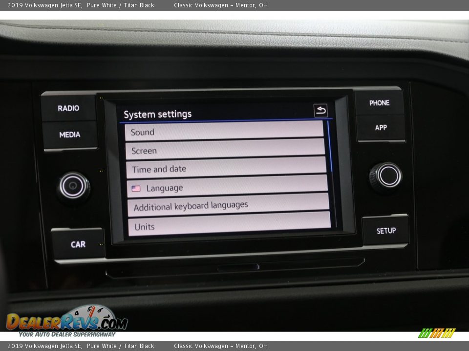 2019 Volkswagen Jetta SE Pure White / Titan Black Photo #12