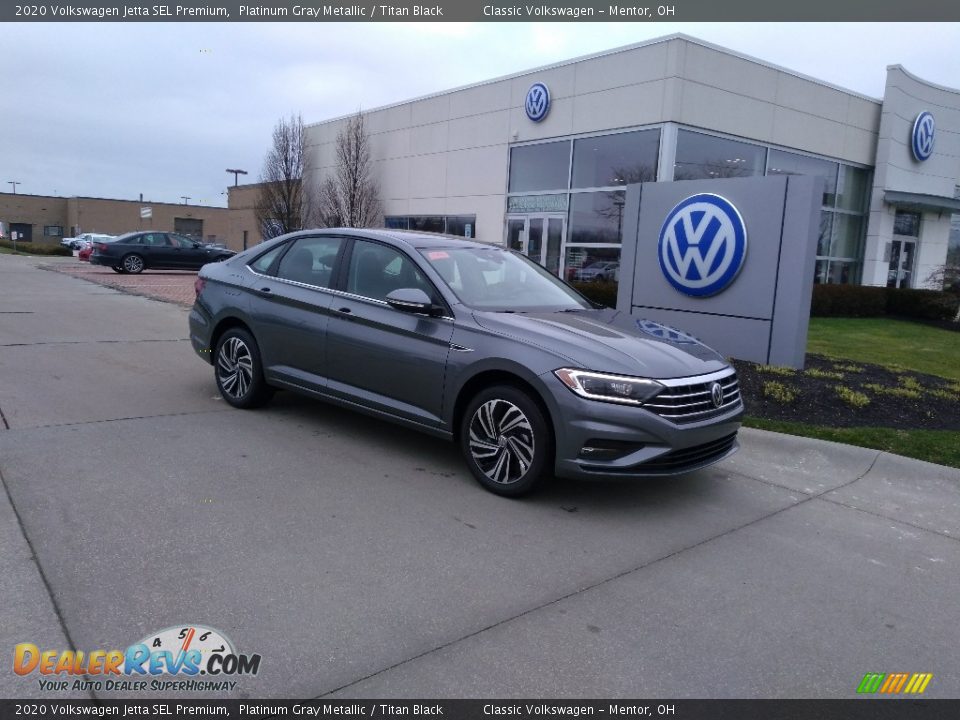 Front 3/4 View of 2020 Volkswagen Jetta SEL Premium Photo #2