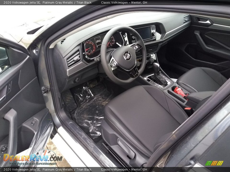 Titan Black Interior - 2020 Volkswagen Jetta SE Photo #5