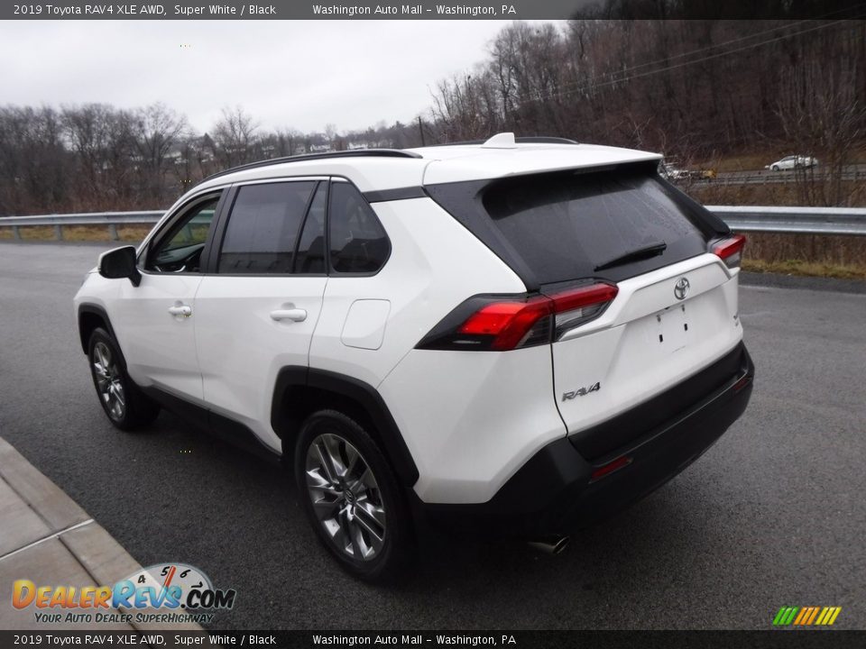 2019 Toyota RAV4 XLE AWD Super White / Black Photo #7
