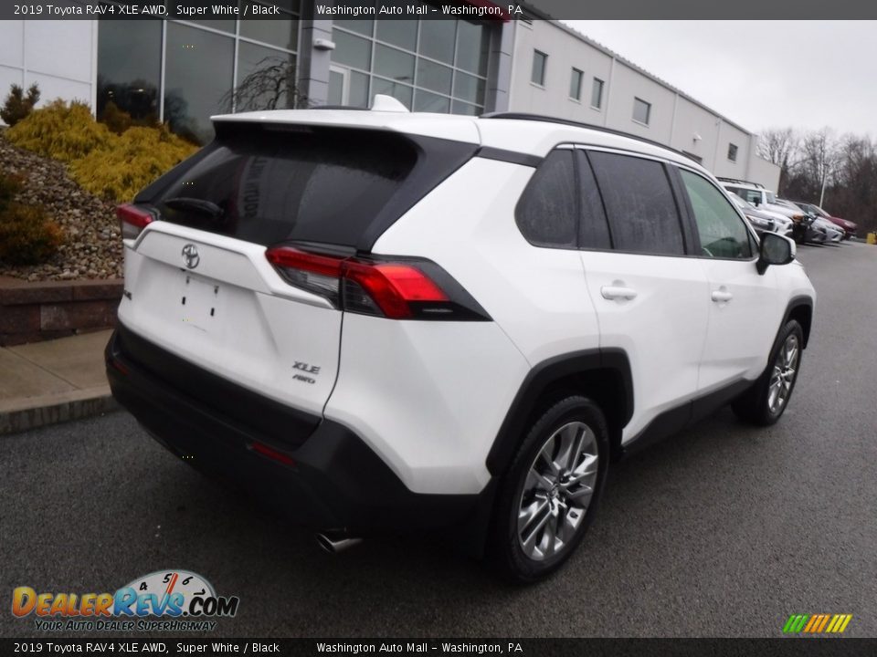 2019 Toyota RAV4 XLE AWD Super White / Black Photo #9