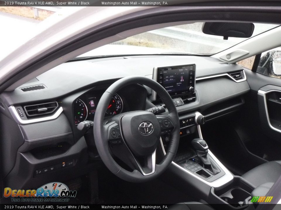 2019 Toyota RAV4 XLE AWD Super White / Black Photo #12