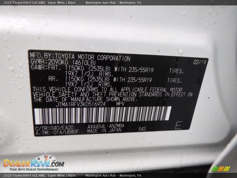 2019 Toyota RAV4 XLE AWD Super White / Black Photo #34