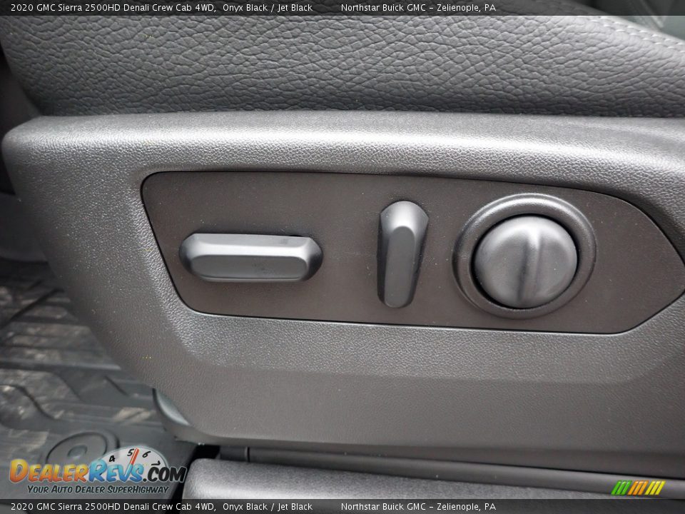 2020 GMC Sierra 2500HD Denali Crew Cab 4WD Onyx Black / Jet Black Photo #11