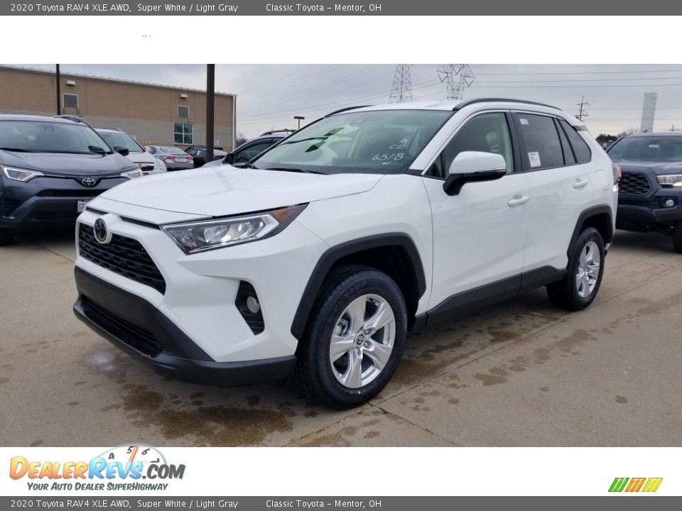 2020 Toyota RAV4 XLE AWD Super White / Light Gray Photo #1