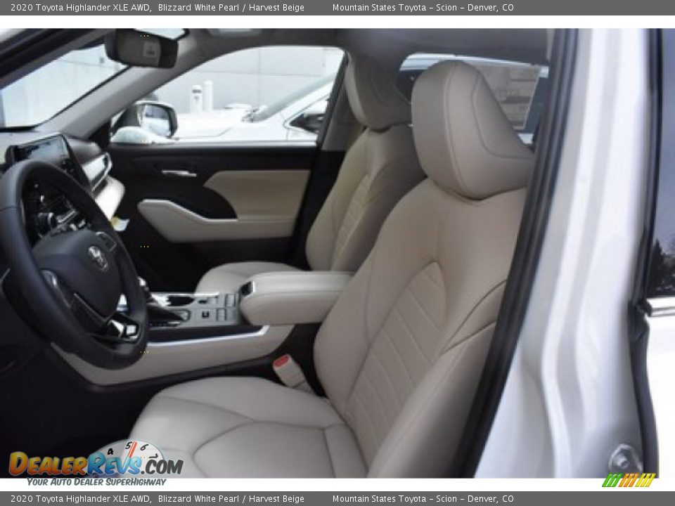 2020 Toyota Highlander XLE AWD Blizzard White Pearl / Harvest Beige Photo #6