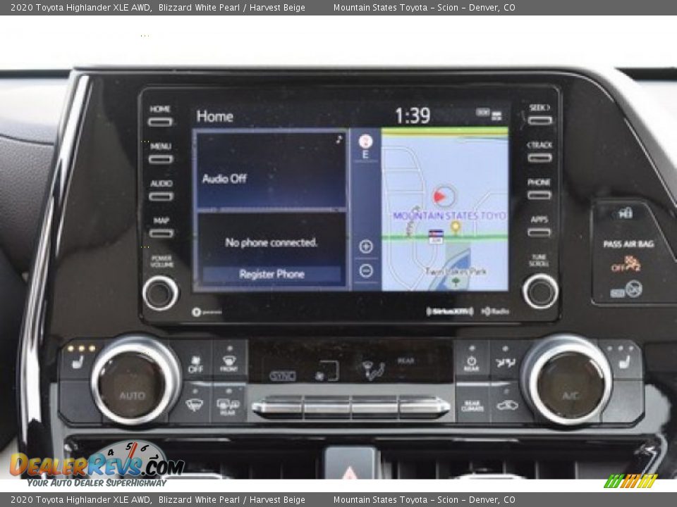 2020 Toyota Highlander XLE AWD Blizzard White Pearl / Harvest Beige Photo #9