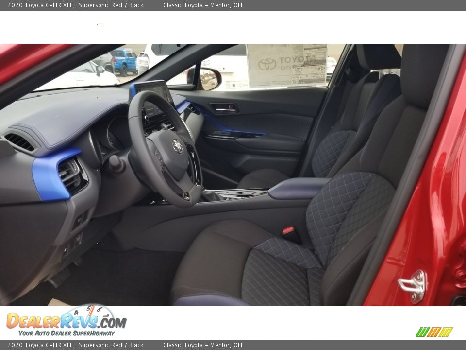 2020 Toyota C-HR XLE Supersonic Red / Black Photo #2
