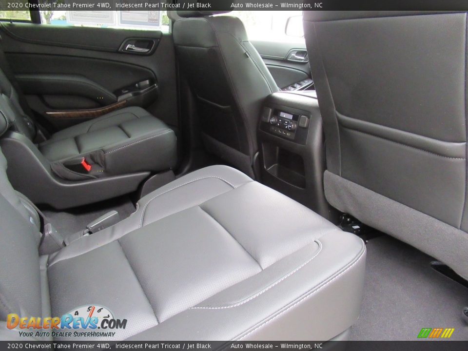 2020 Chevrolet Tahoe Premier 4WD Iridescent Pearl Tricoat / Jet Black Photo #12
