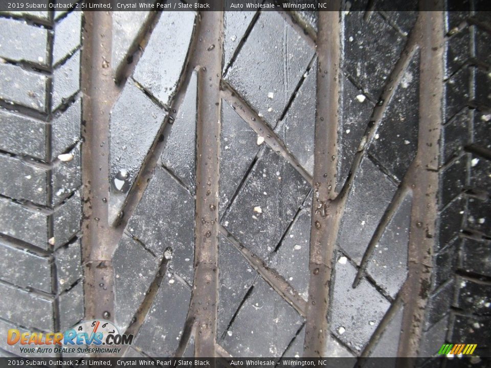 2019 Subaru Outback 2.5i Limited Crystal White Pearl / Slate Black Photo #8