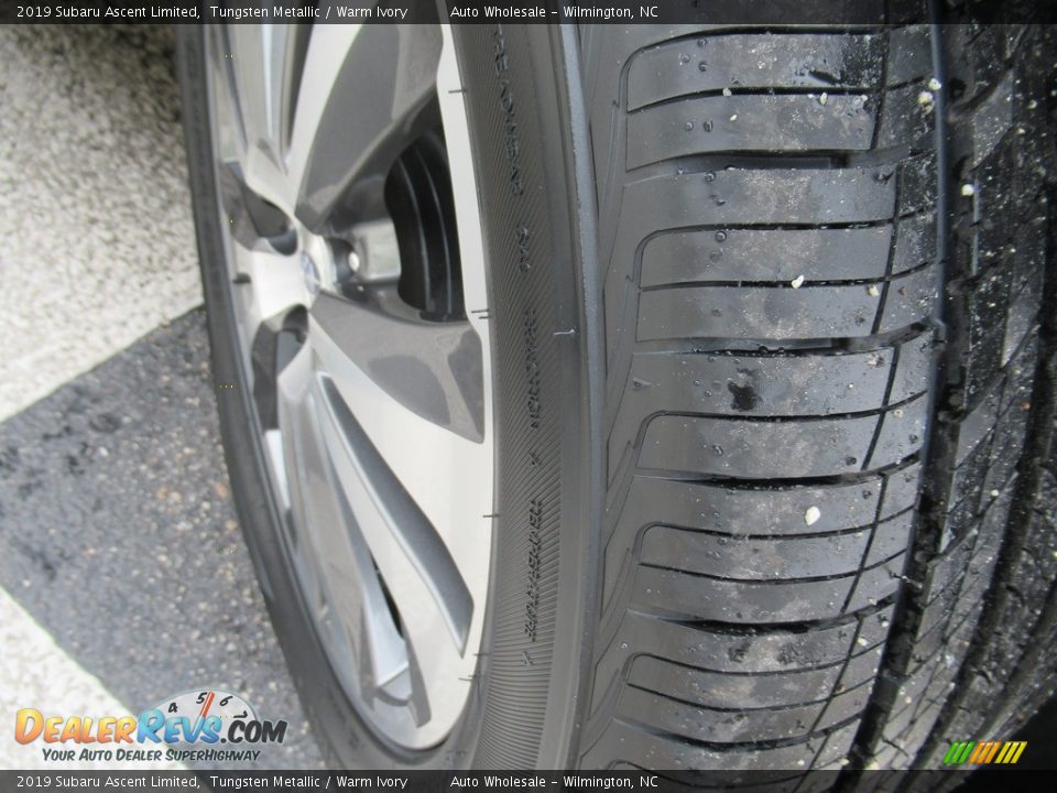 2019 Subaru Ascent Limited Tungsten Metallic / Warm Ivory Photo #9