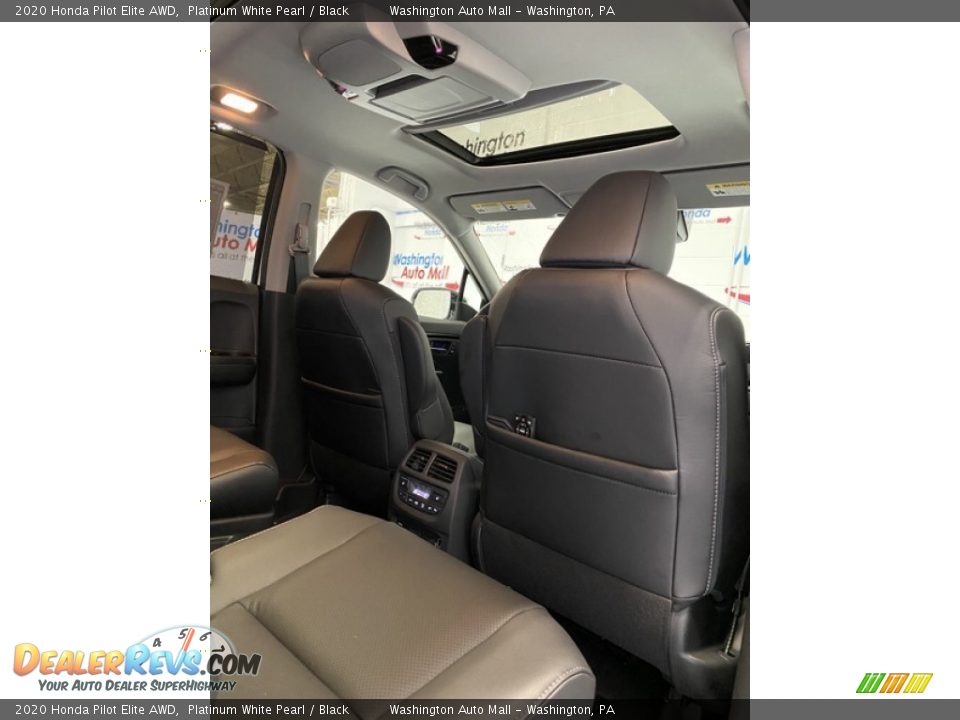2020 Honda Pilot Elite AWD Platinum White Pearl / Black Photo #26