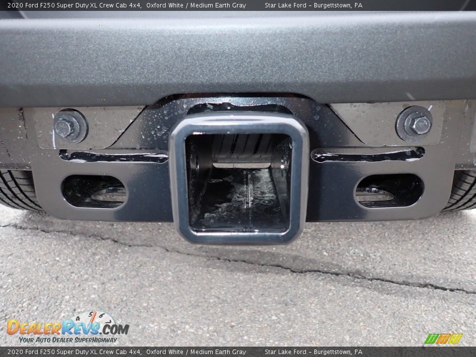 2020 Ford F250 Super Duty XL Crew Cab 4x4 Oxford White / Medium Earth Gray Photo #5