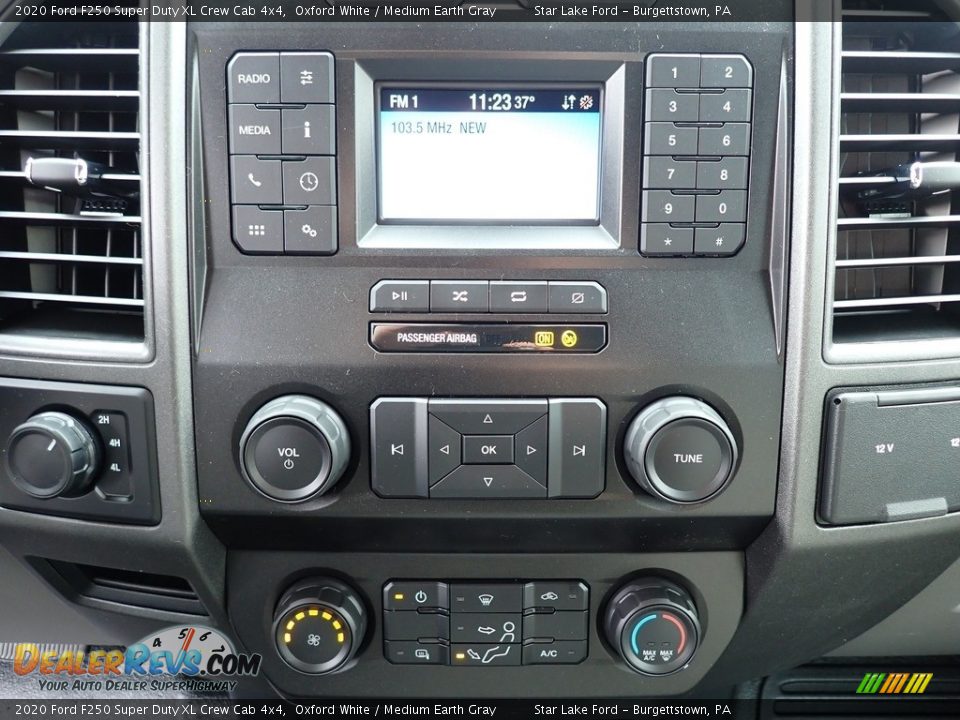 Controls of 2020 Ford F250 Super Duty XL Crew Cab 4x4 Photo #20