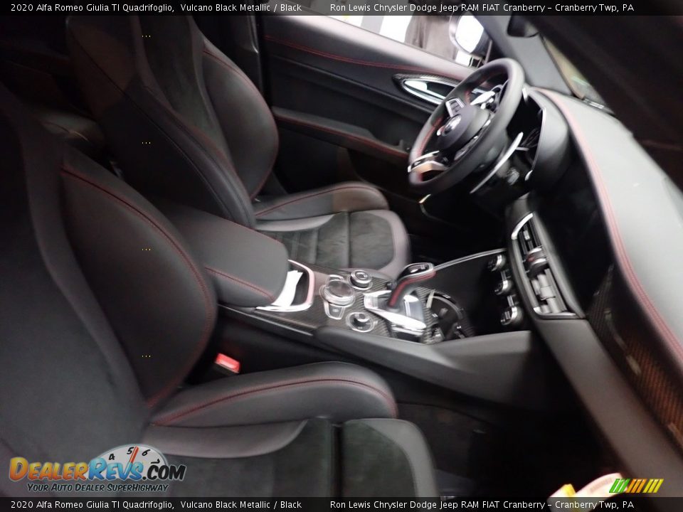 Front Seat of 2020 Alfa Romeo Giulia TI Quadrifoglio Photo #10