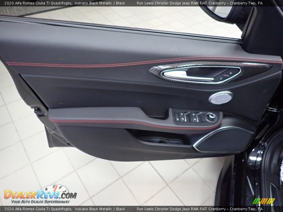 Door Panel of 2020 Alfa Romeo Giulia TI Quadrifoglio Photo #14