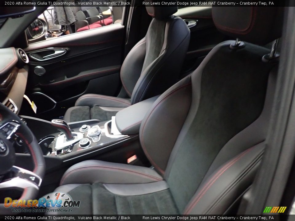 Black Interior - 2020 Alfa Romeo Giulia TI Quadrifoglio Photo #15