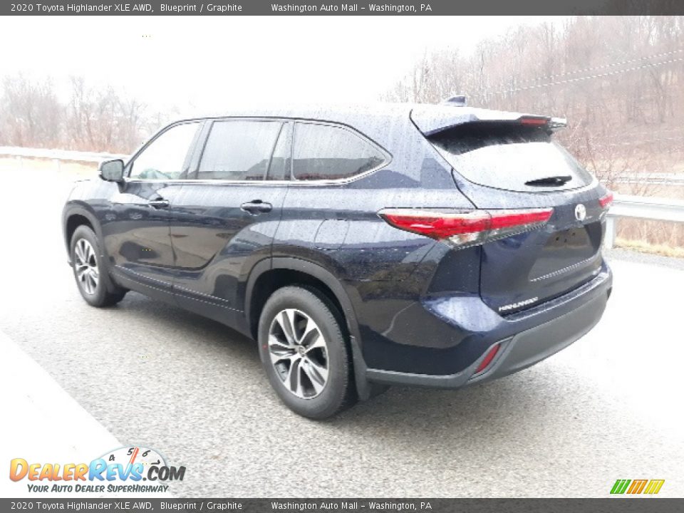 2020 Toyota Highlander XLE AWD Blueprint / Graphite Photo #2